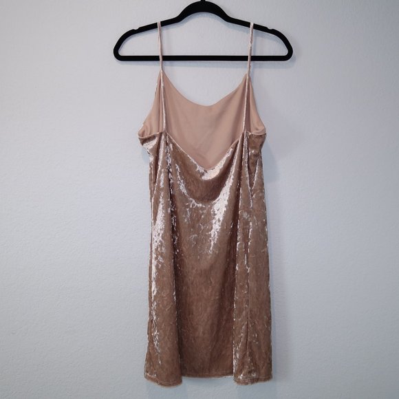 Love J Mini Dress Womens Crushed Velvet Champaign Sleeveless Spaghetti Straps L - Picture 6 of 15